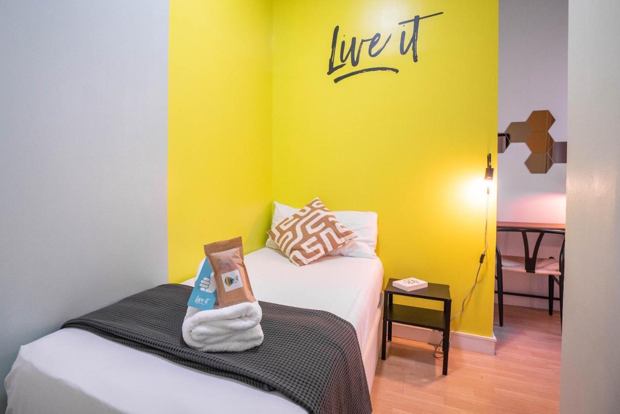 Live It Madrid Gran Via (Adults Only) Hotell Exteriör bild